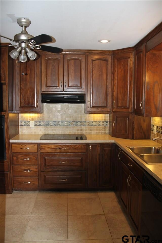 623 623 Fair Ln, Tyler, TX 75701 - photo 5