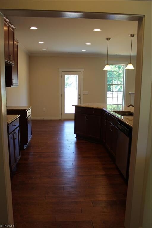 KITCHEN Thru to BREAKFAST AREA