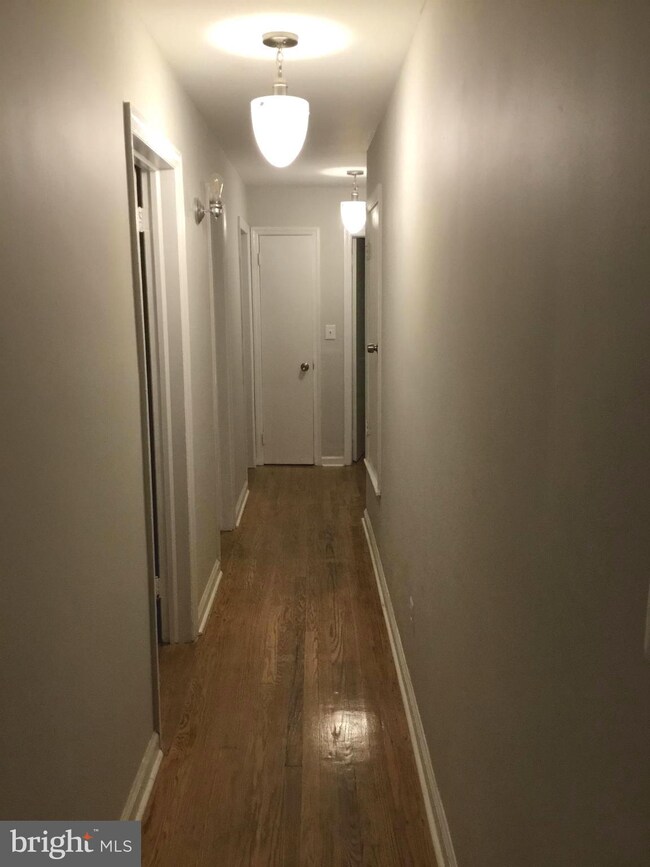 117 Hazelhurst Ave, Ewing, NJ 08638 - photo 3