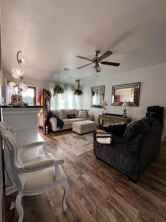 4805 Wagner Lake Dr, Yukon, OK 73099 - photo 6