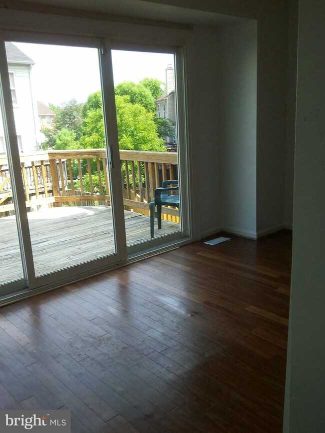 7377 Saint Thomas Loop, Manassas, VA 20109 - photo 6