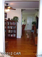 611 South Ave, Jim Thorpe, PA 18229 - photo 4