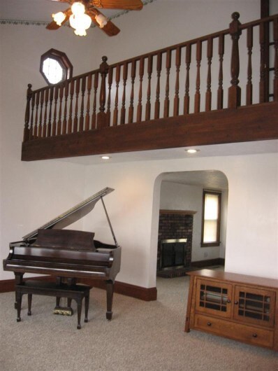 8717 E Us Highway 20, New Carlisle, IN 46552 - photo 3