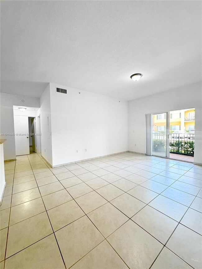 7280 NW 114th Ave unit 1018, Doral, FL 33178 - photo 4