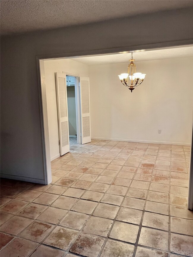 14302 Misty Meadow Ln, Houston, TX 77079 - photo 2