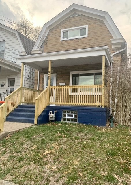 925 4th Ave, Beaver Falls, PA 15010 - photo 3