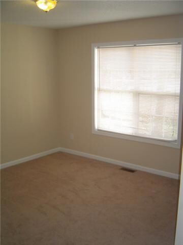 122 Whispering Oak Dr, Shelbyville, TN 37160 - photo 7