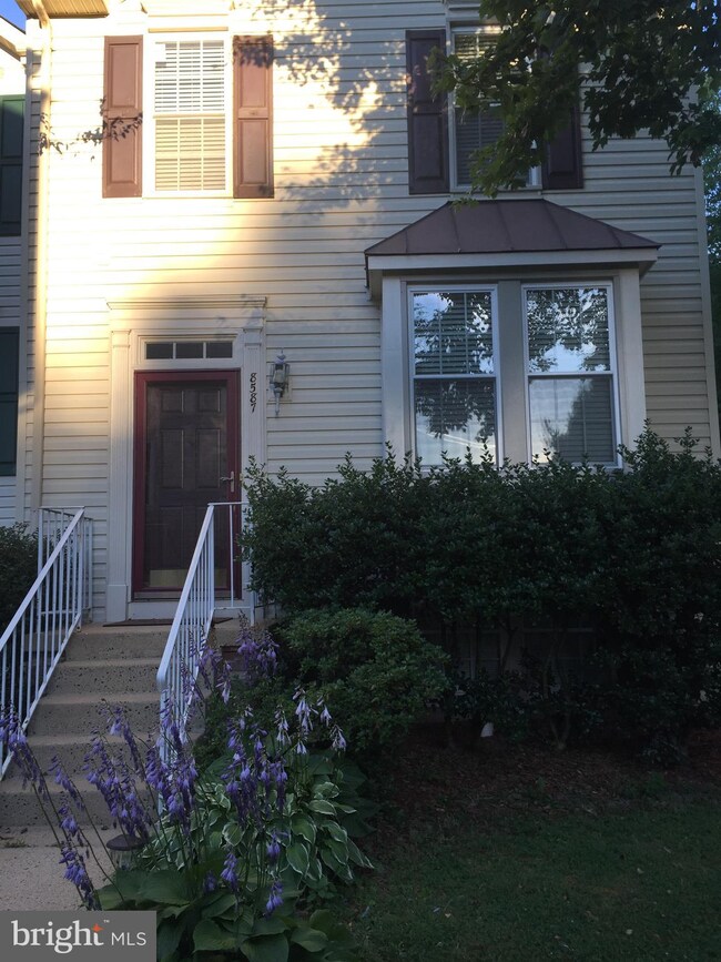 8587 Cold Harbor Loop, Manassas, VA 20111 - photo 2