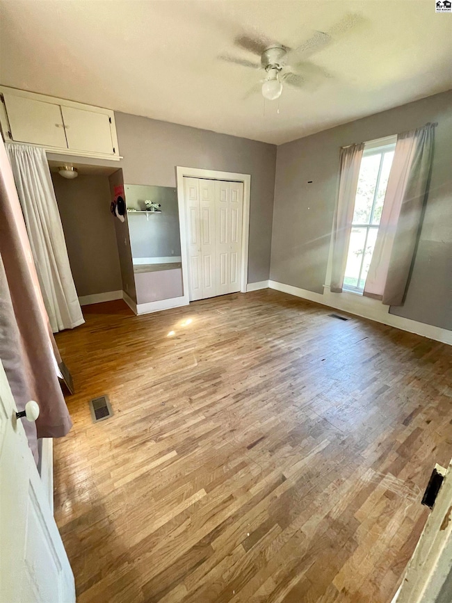 319 N 8th St, Sterling, KS 67579 - photo 4