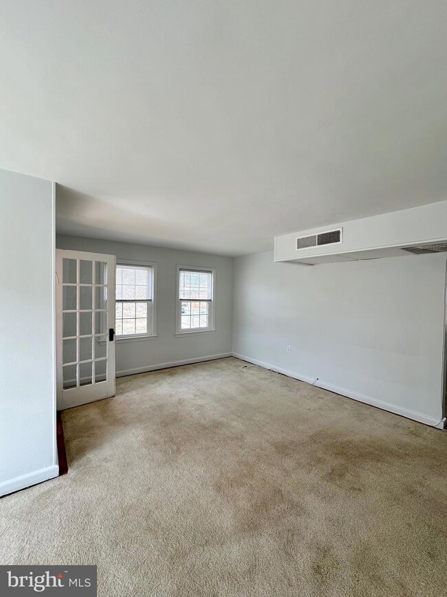 1109 Belle View Blvd unit B2, Alexandria, VA 22307 - photo 6