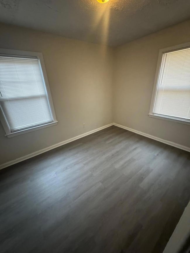 8900 Artesian St, Detroit, MI 48228 - photo 5