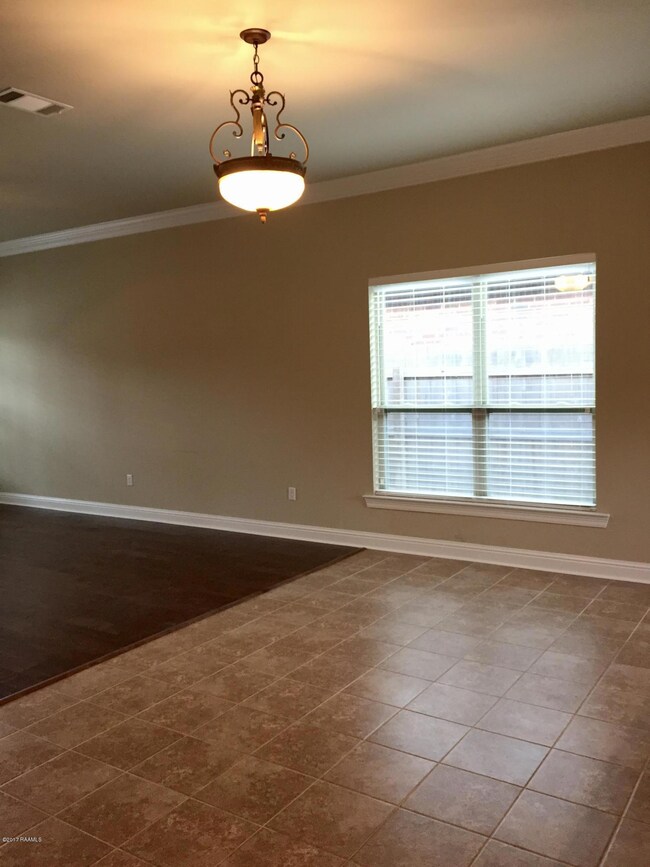 105 brookview 3
