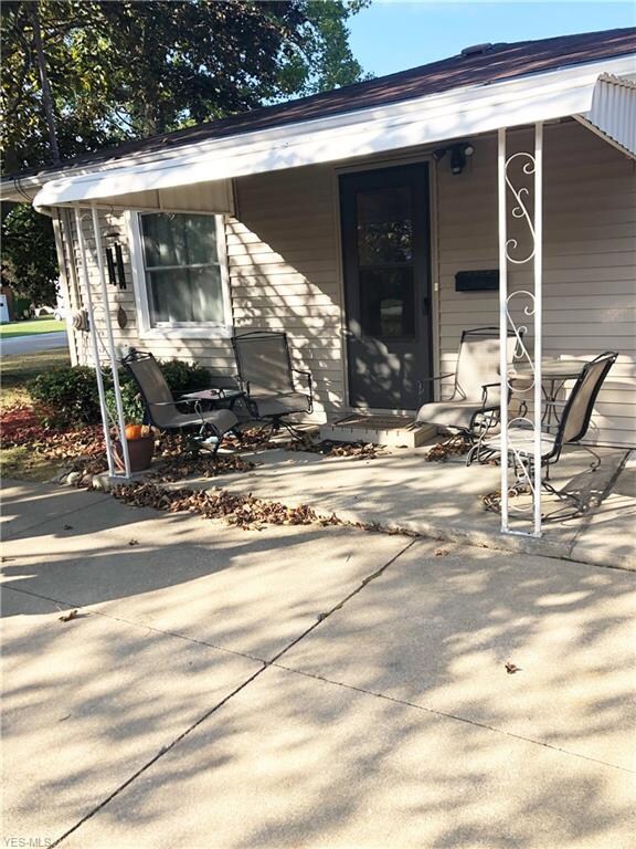 1615 Harden Dr, Barberton, OH 44203 - photo 7