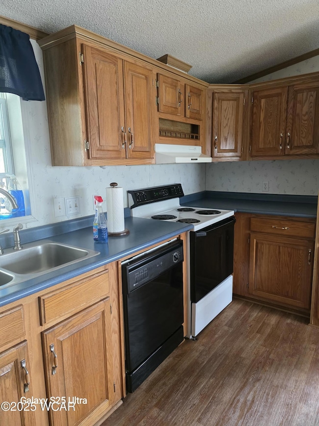Pinewood kitchen