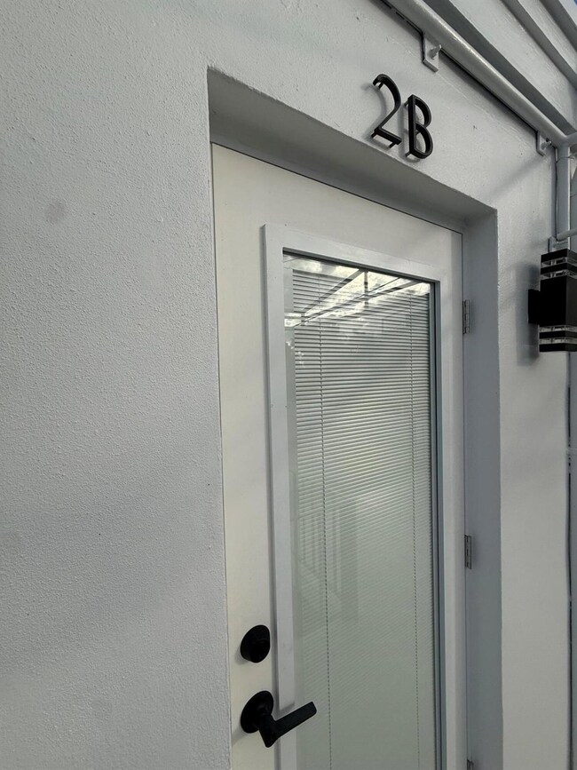 5909 S Dixie Hwy unit 2b, West Palm Beach, FL 33405 - photo 3