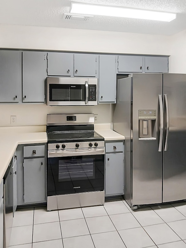 6601 Sands Point Dr unit 5, Houston, TX 77074 - photo 3