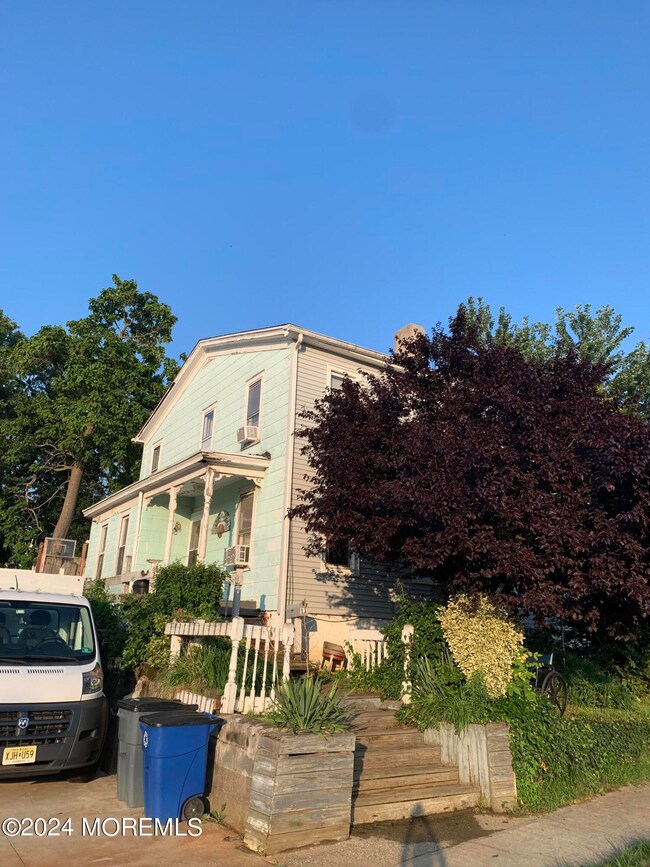 11-13 Osborn St, Keyport, NJ 07735 - photo 2