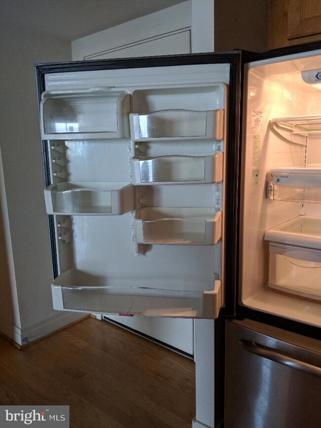 414 Water St unit 2707, Baltimore, MD 21202 - photo 2