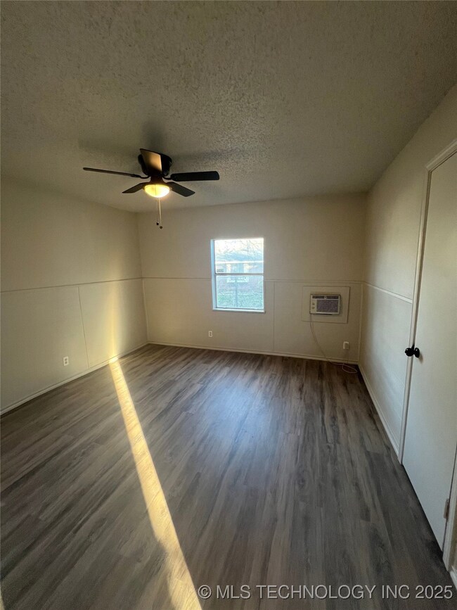 209 11th Ave NW, Ardmore, OK 73401 - photo 6
