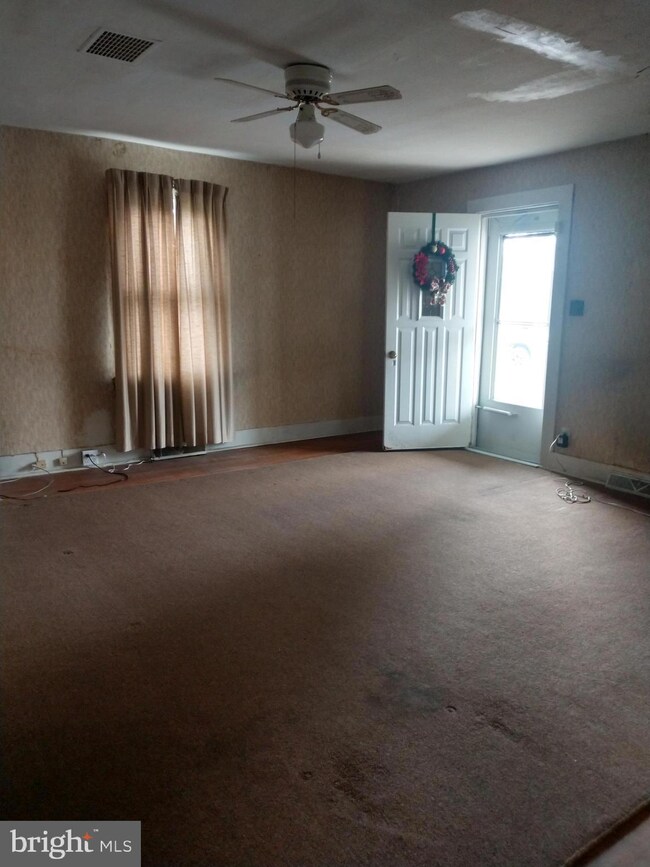 302 N Front St, Georgetown, DE 19947 - photo 3