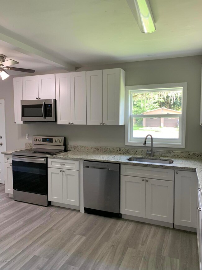 1094 Lake Shore Blvd, Jacksonville, FL 32205 - photo 7