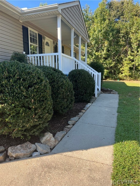 9255 Jacob Ln, Disputanta, VA 23842 - photo 2