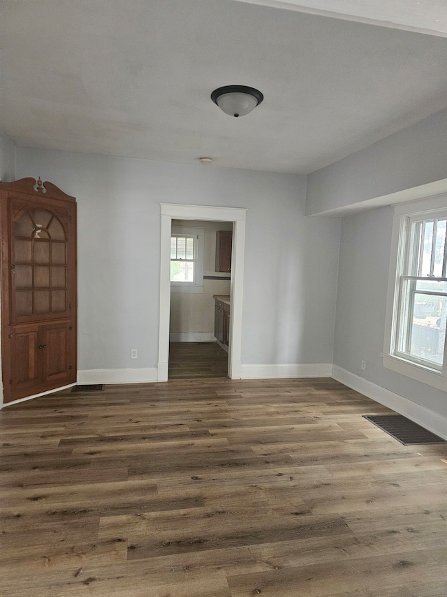 2234 E Lynn St, Anderson, IN 46016 - photo 5