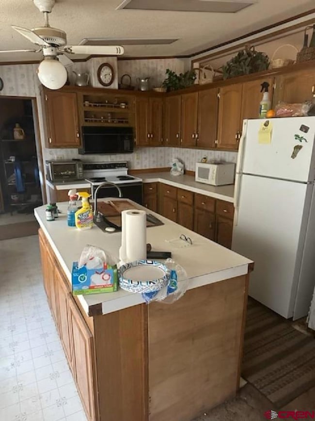 23057 Frost Rd, Cedaredge, CO 81413 - photo 3