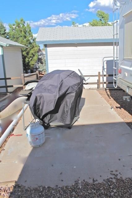Lot-4 patio