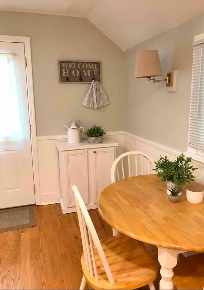 136 N Batavia Ave unit 2, Batavia, IL 60510 - photo 5