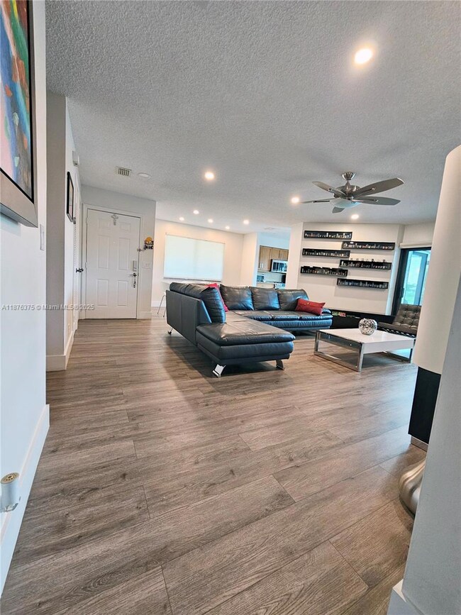 3483 Emerald Oaks Dr unit 1701, Hollywood, FL 33021 - photo 5