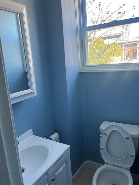 117 Coburn St, Lowell, MA 01850 - photo 6