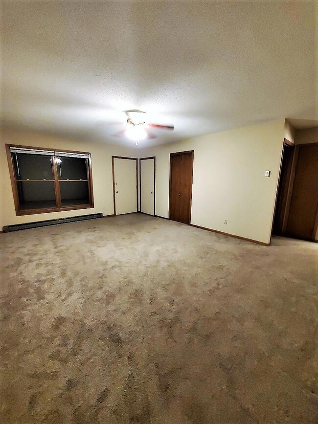 1255 Norton St unit 2, Hammond, WI 54015 - photo 6