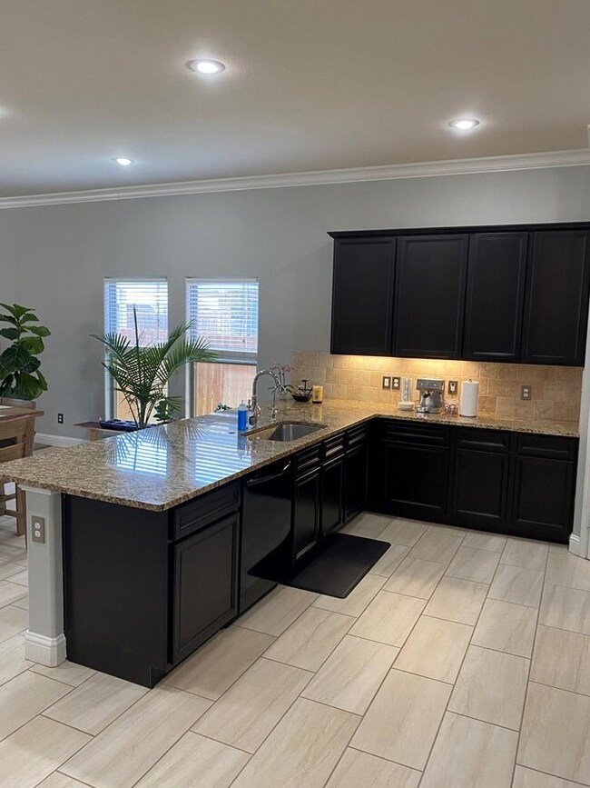 9402 Sedona Ave, Odessa, TX 79765 - photo 6