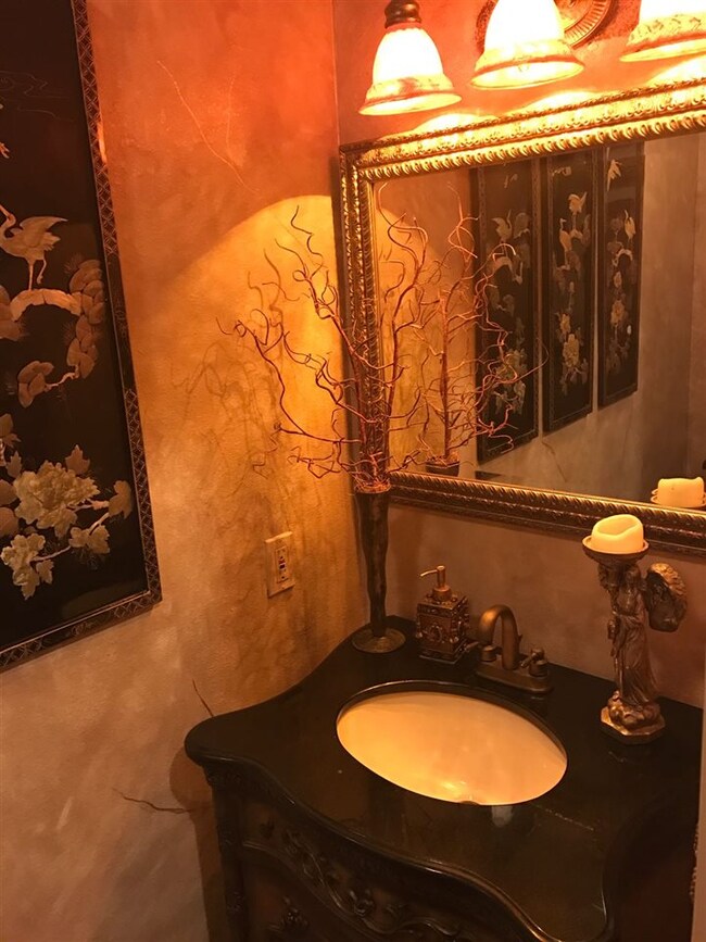 211 Oriole Ln, Laredo, TX 78045 - photo 3