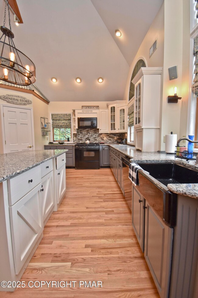 2 Kitchen (8)