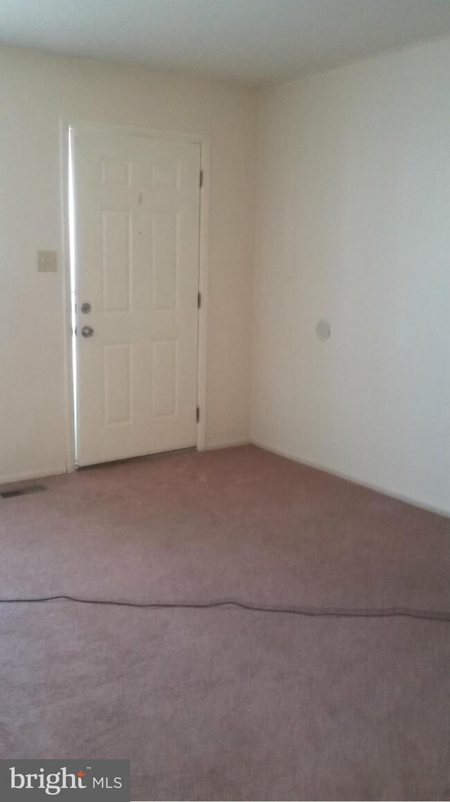 617 Burlington Ct, Edgewood, MD 21040 - photo 7