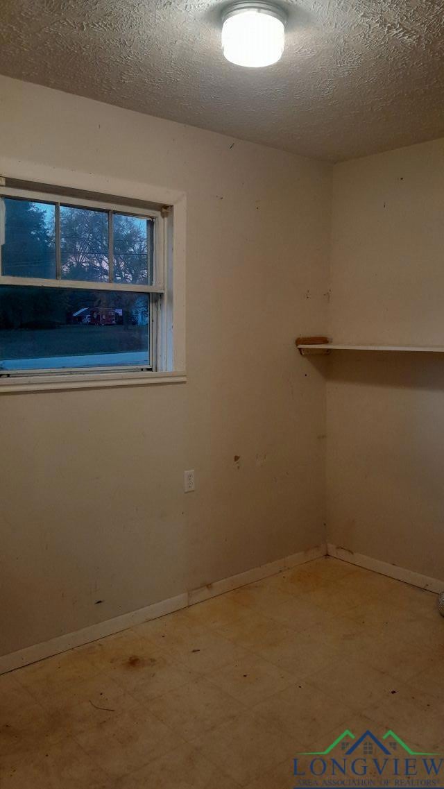 1602 E Main St, Henderson, TX 75652 - photo 7