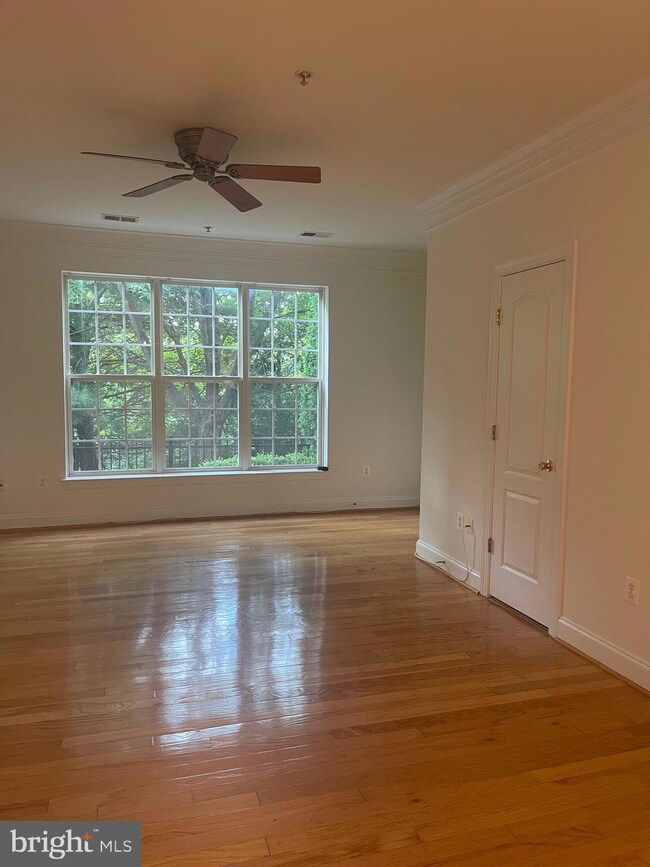 79 Swanton Mews unit 100, Gaithersburg, MD 20878 - photo 5