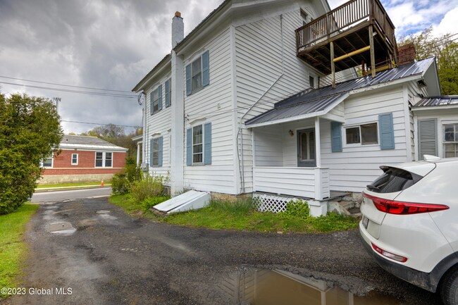 6 Court St Fonda NY 12068 MLS# 202316955 Homes com 6 Court St Fonda NY 12068 MLS# 202316955 Homes com
