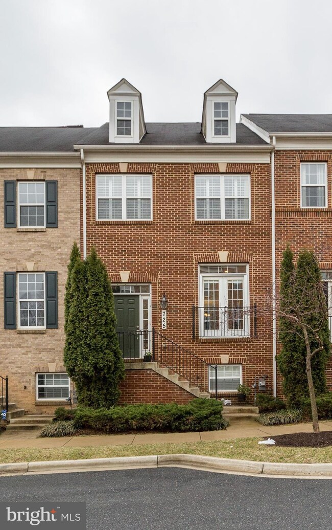 725 Raven Ave, Gaithersburg, MD 20877 - photo 2