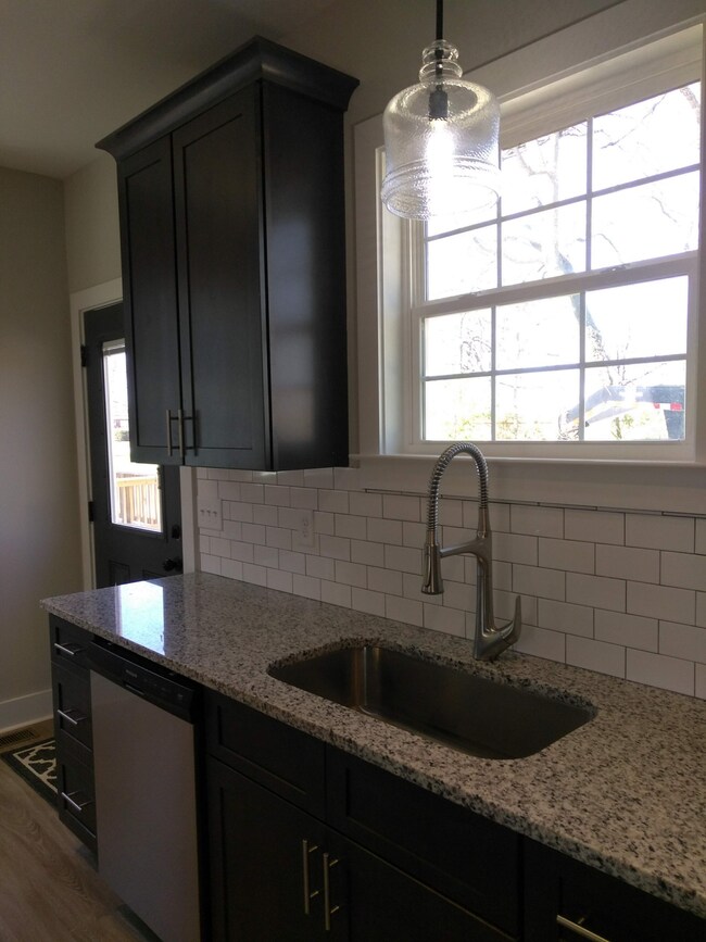 398 Parkside Cir, Lebanon, TN 37087 - photo 5