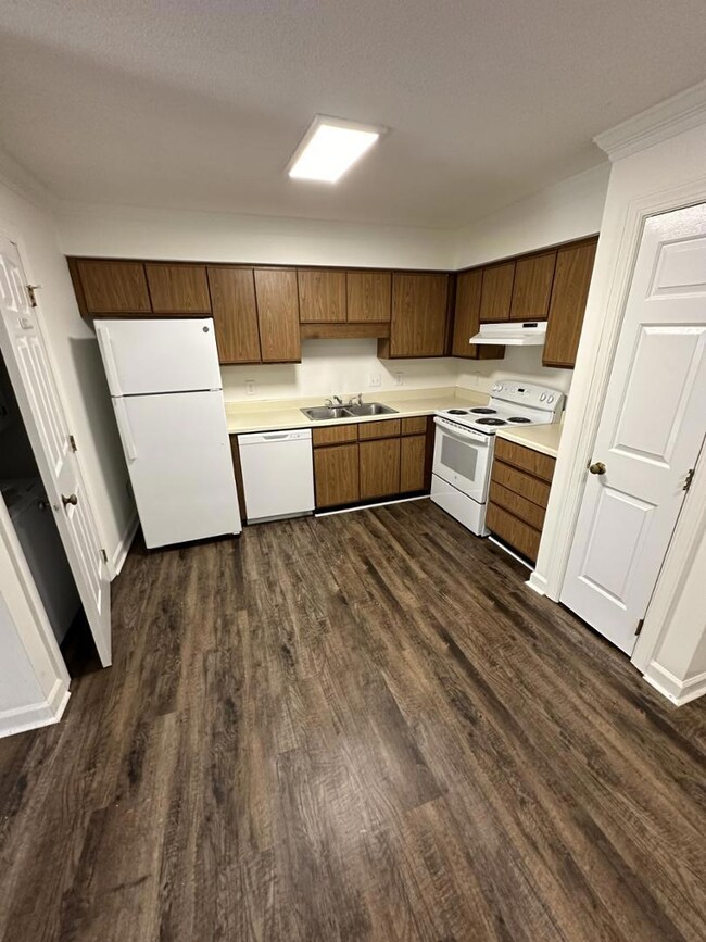 3521 Ivy Commons Dr unit 102, Raleigh, NC 27606 - photo 4