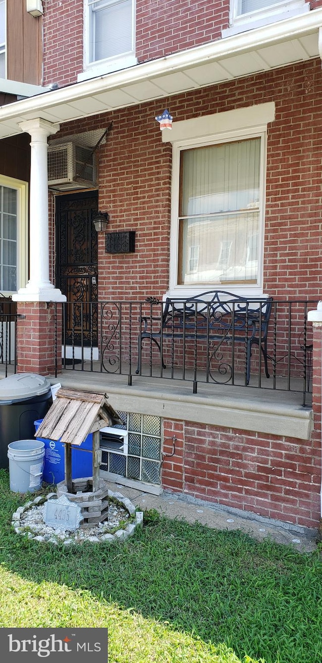 4435 Edgemont St, Philadelphia, PA 19137 - photo 3