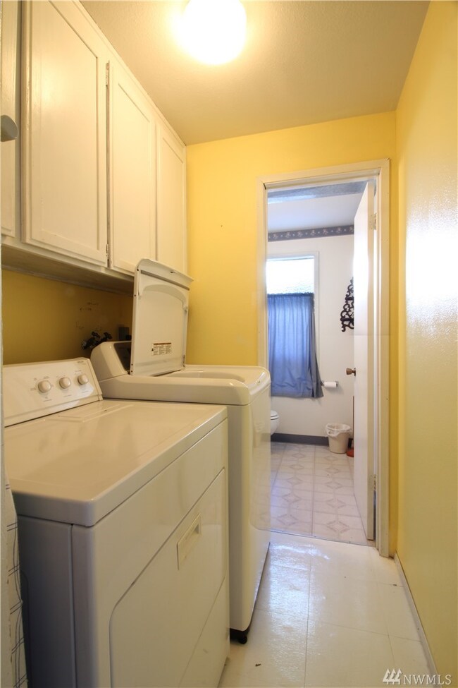 1422 Lahti Dr, Bellingham, WA 98226 - photo 7