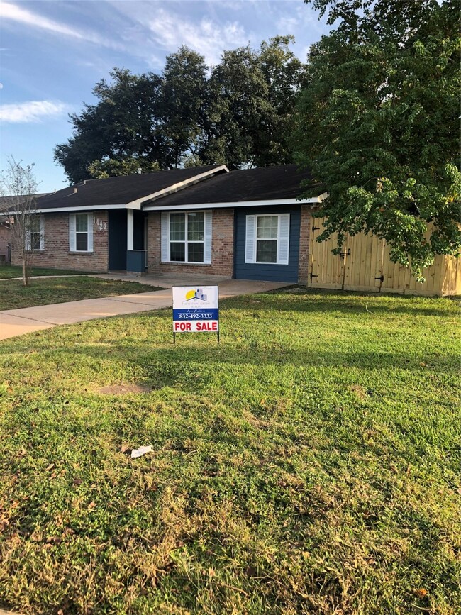 1443 Saddle Rock Dr, Houston, TX 77088 - photo 2