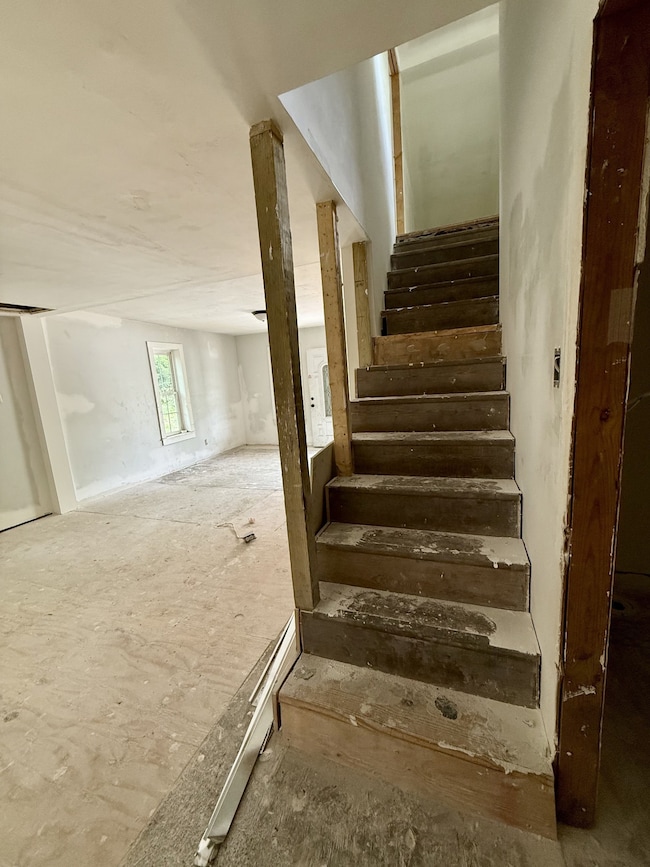 10261/2 Bridge St, Columbia, TN 38401 - photo 5