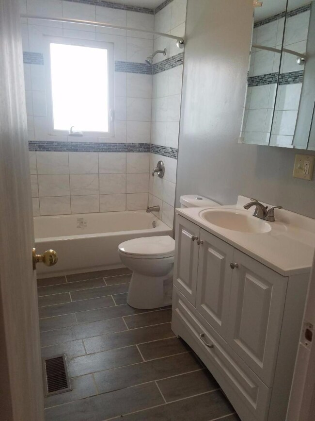 4417 Arbutus Ln, East Chicago, IN 46312 - photo 6