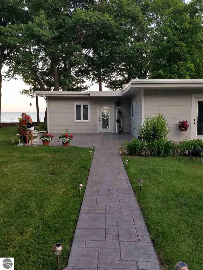 3898 E Michigan Ave, Au Gres, MI 48703 - photo 2