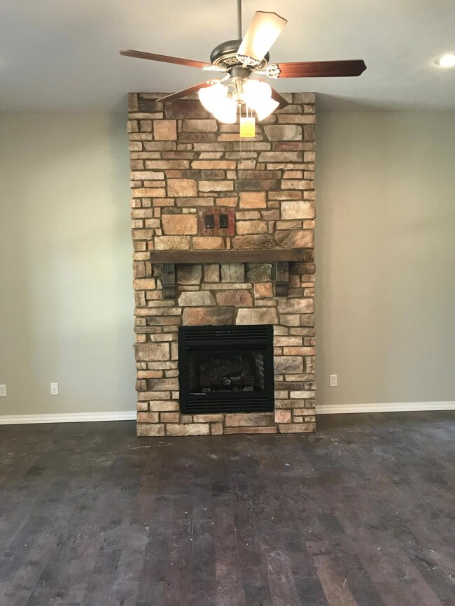 887 E Striper Dr, Nixa, MO 65714 - photo 7